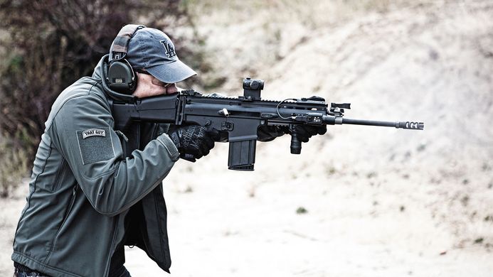 Карабин охотничий нарезной FN Scar 17S BLK, кал.308 Win